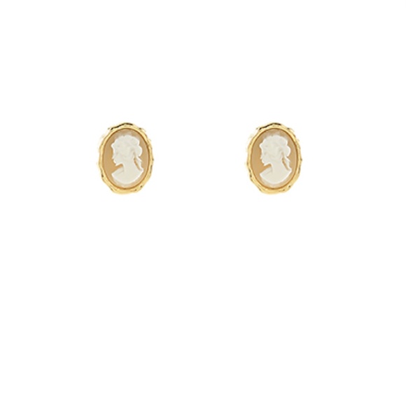 Profile Oval Stud Earrings - Picture 1 of 1